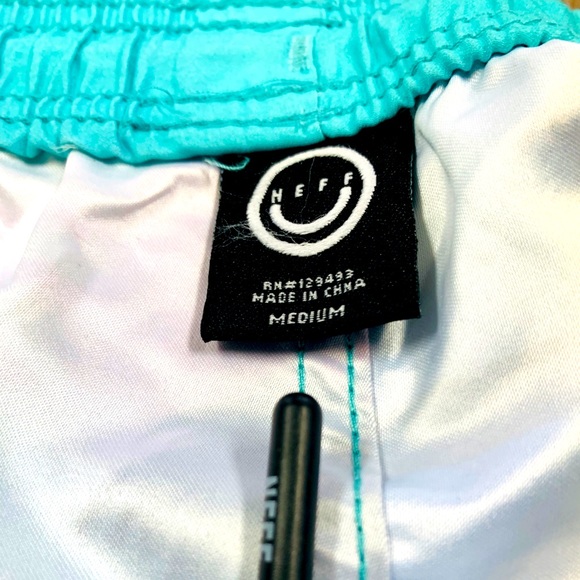 Neff Mens Swim/ Casual Shorts Size M Waist-32 - Picture 7 of 8